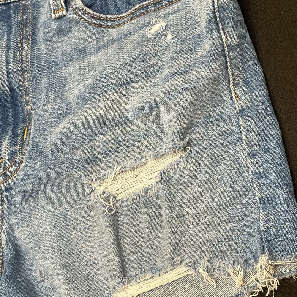 ~ Levi's 29 Jean Shorts Cut Off Hi-Rise Med Wash Distressed Frayed Raw Rips Blue - Picture 5 of 13